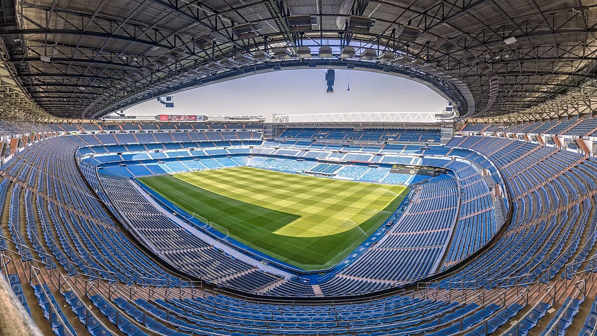 Santiago Bernabéu Stadium - Top 10 sân vận động bóng đá đẳng cấp nhất thế giới